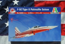 images/productimages/small/F-5E Tiger II Patrouille Suisse Italeri 1333 1;72 voor.jpg